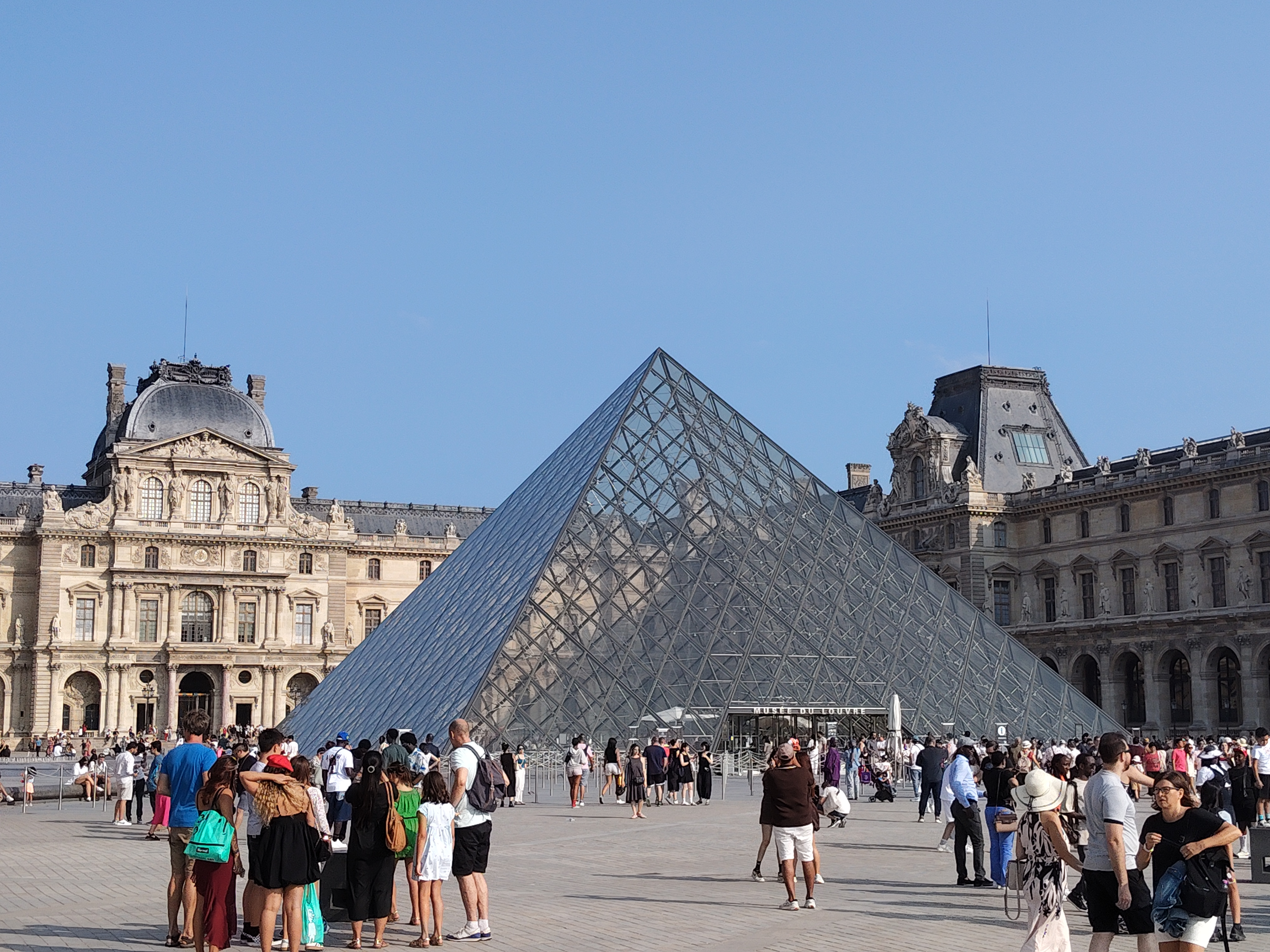 Louvre